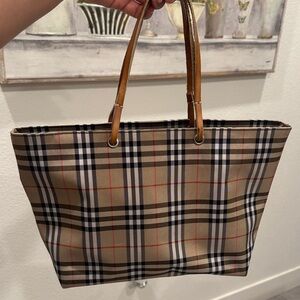 VINTAGE NOVA CHECK BURBERRY TOTE